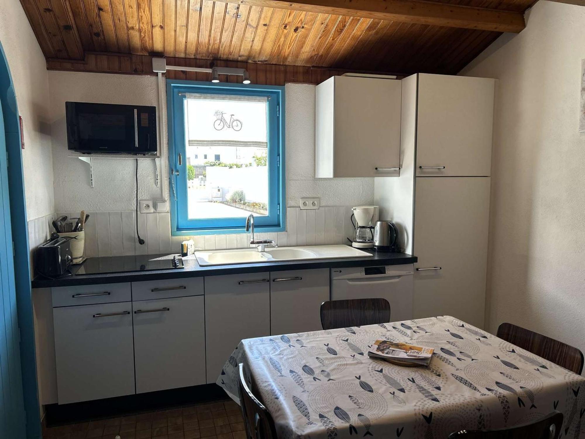 Studio Mezzanine A 200M Du Port Et De La Plage, Cour Privative, Parfait Pour 3 Personnes - Fr-1-224B-564 Noirmoutier-en-l'Ile Exterior photo